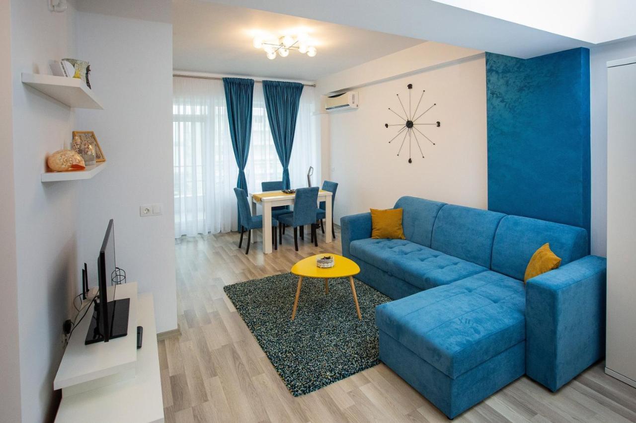 Elegance Apartment Summerland Mamaia Bagian luar foto